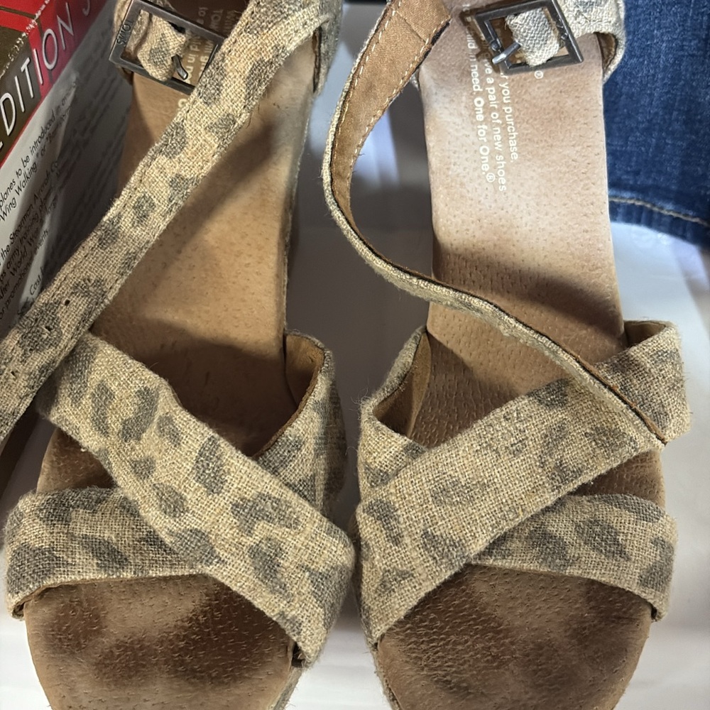 Toms Tan and Gray Sandals with Crisscross Straps